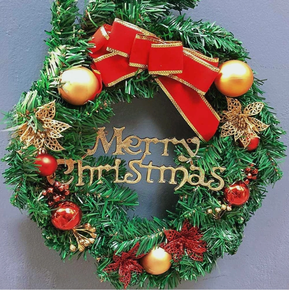Vòng nguyệt quế noel treo tường nhà